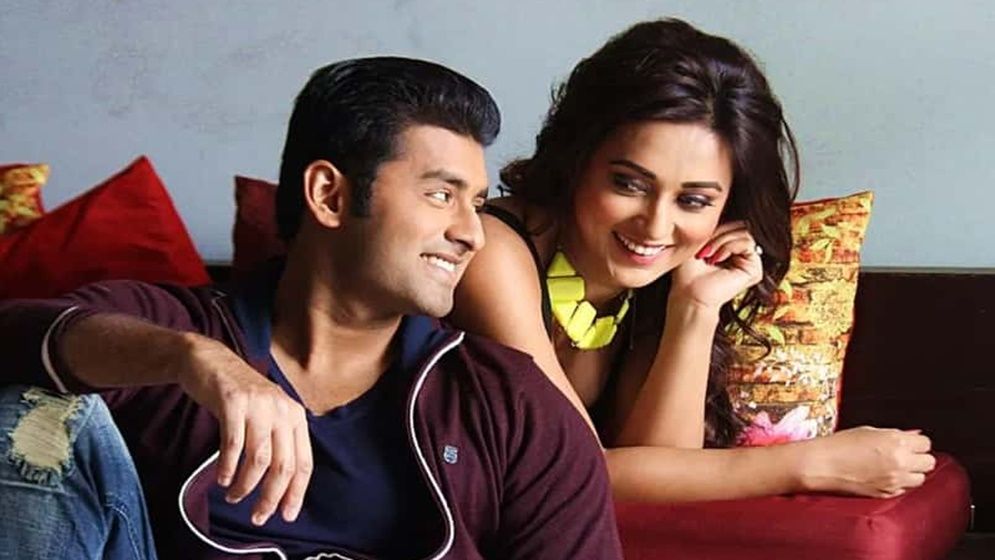 প্রেম করছেন মিমি, অঙ্কুশের ইঙ্গিত